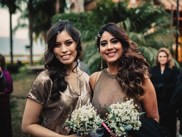 La boda de Gabo y Yuni en Jocotepec, Jalisco 331