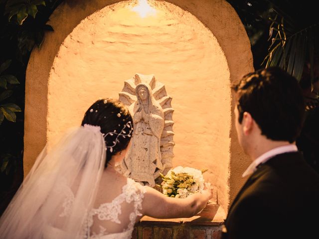 La boda de Gabo y Yuni en Jocotepec, Jalisco 372