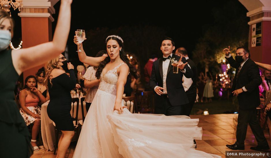 La boda de Tonatiu y Brenda en Mexicali, Baja California