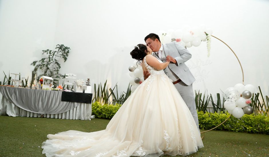 La boda de Arturo  y Aby en Querétaro, Querétaro