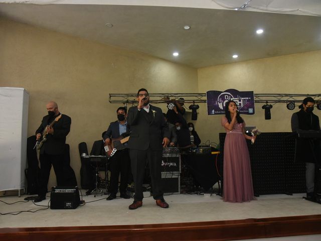 La boda de Itzel y Santiago en Lerma, Estado México 10