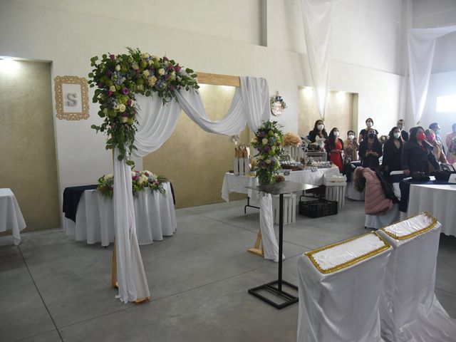 La boda de Itzel y Santiago en Lerma, Estado México 11