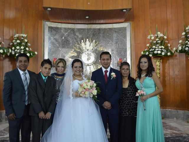 La boda de Eduardo  y Ivonnet  en Puebla, Puebla 2
