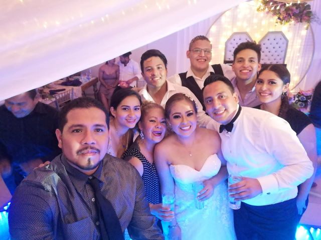 La boda de Erick y Candy  en Coatzacoalcos, Veracruz 3