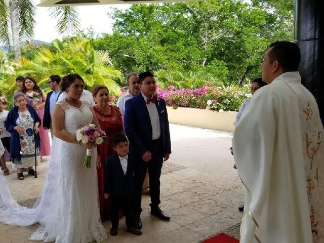 La boda de Verónica  y Rodrigo  en Ixtapa Zihuatanejo, Guerrero 2