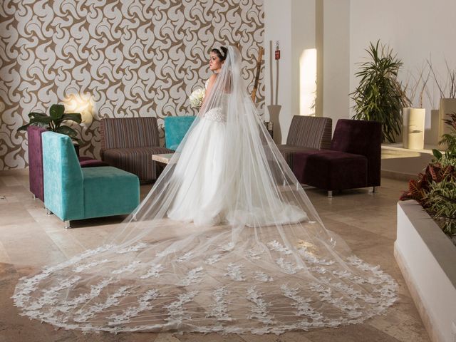 La boda de Carlos y Miriam en Irapuato, Guanajuato 15