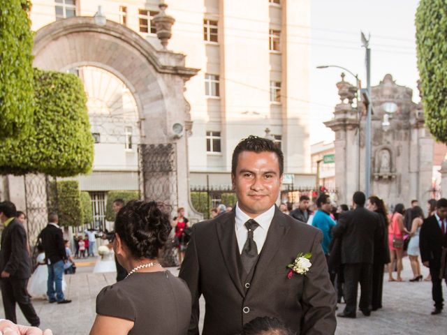 La boda de Carlos y Miriam en Irapuato, Guanajuato 16