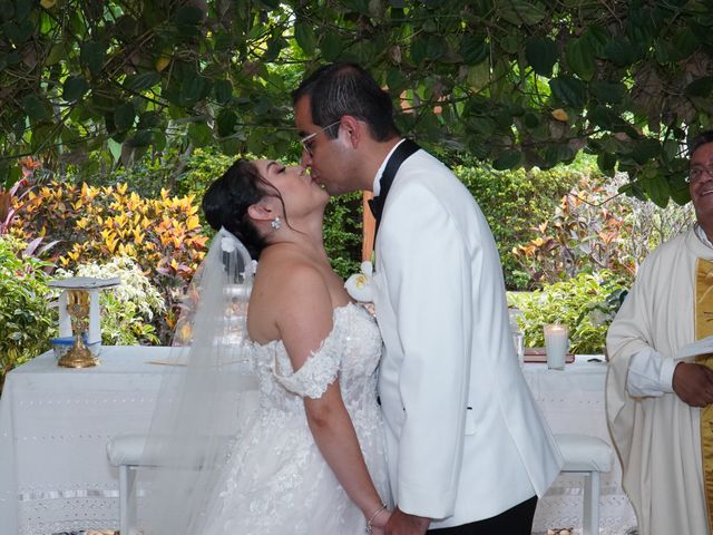 La boda de Victor y Montse en Jiutepec, Morelos 24