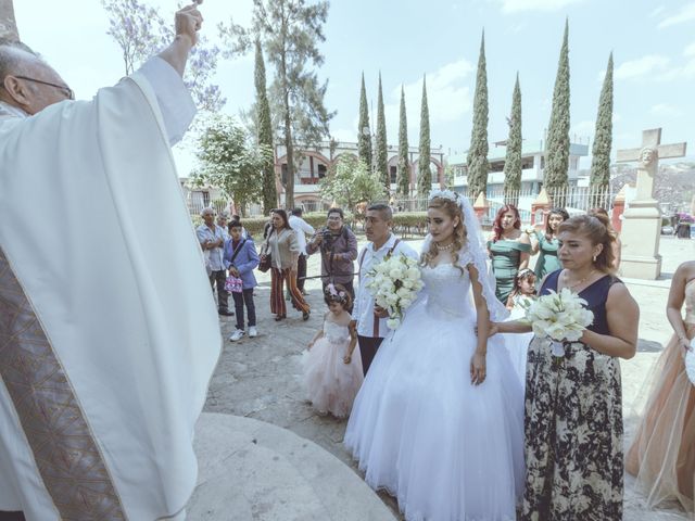 La boda de Miguel y Ana en San Lorenzo Cacaotepec, Oaxaca 7