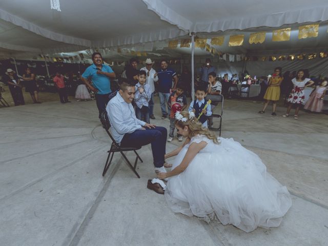 La boda de Miguel y Ana en San Lorenzo Cacaotepec, Oaxaca 42