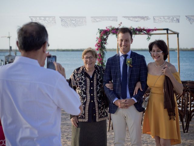 La boda de Julian y Gaby en La Paz, Baja California Sur 4