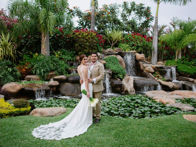 La boda de Adrián y Elisa en Jiutepec, Morelos 27