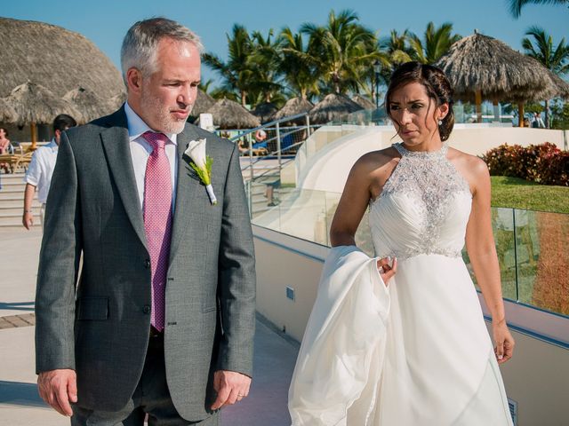 La boda de Damián y Brenda en Bahía de Banderas, Nayarit 52