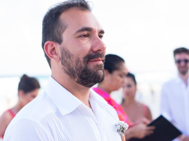 La boda de Iury y Angélica en Cancún, Quintana Roo 33