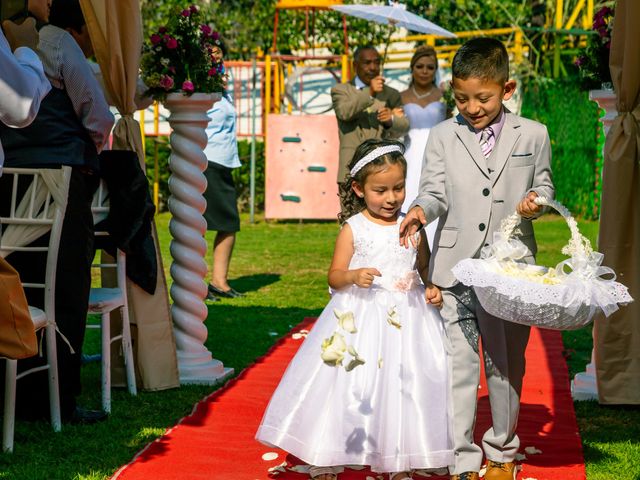 La boda de Miguel y Angélica en Gustavo A. Madero, Ciudad de México 23