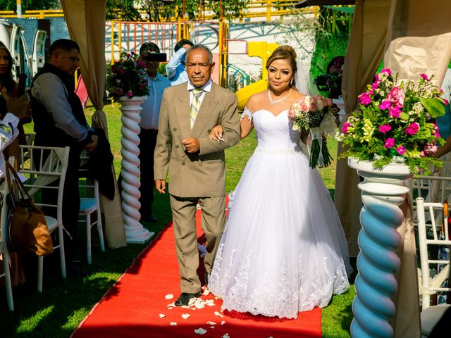 La boda de Miguel y Angélica en Gustavo A. Madero, Ciudad de México 24