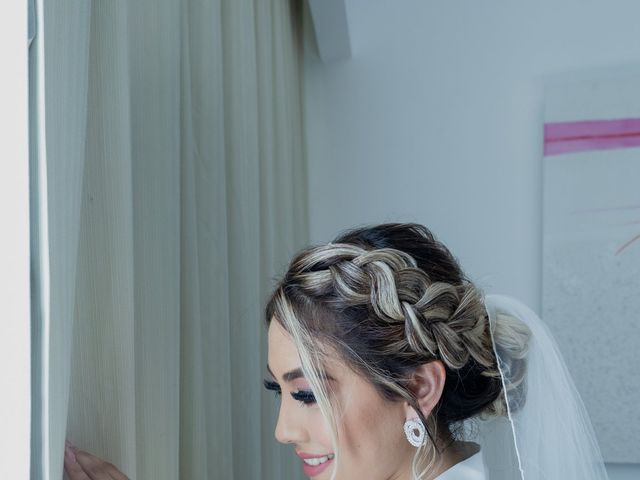 La boda de Carlos y Isabel en Mazatlán, Sinaloa 8