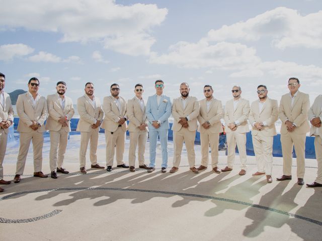 La boda de Carlos y Isabel en Mazatlán, Sinaloa 26