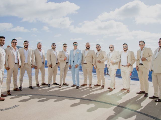 La boda de Carlos y Isabel en Mazatlán, Sinaloa 27