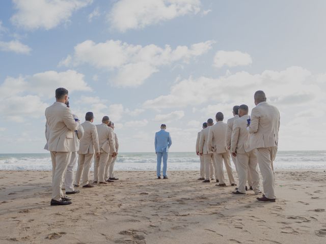 La boda de Carlos y Isabel en Mazatlán, Sinaloa 29