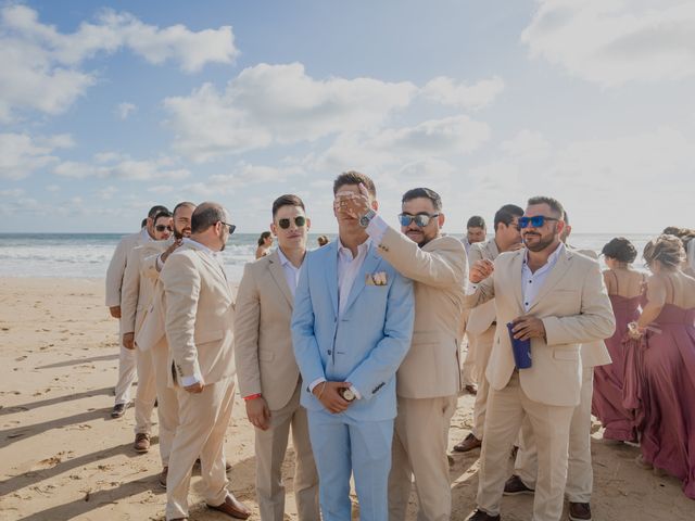 La boda de Carlos y Isabel en Mazatlán, Sinaloa 31