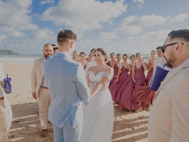 La boda de Carlos y Isabel en Mazatlán, Sinaloa 38