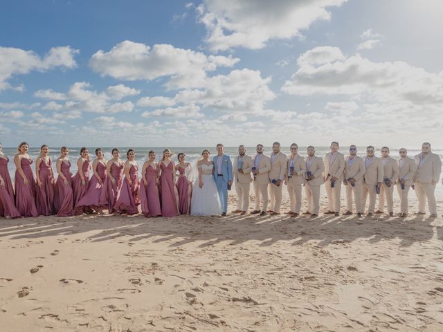 La boda de Carlos y Isabel en Mazatlán, Sinaloa 39