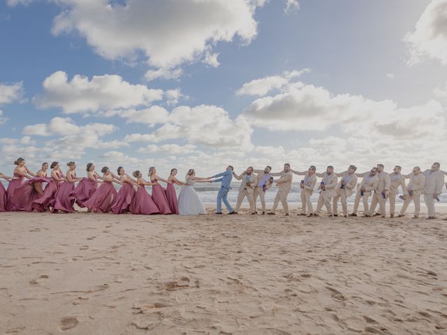 La boda de Carlos y Isabel en Mazatlán, Sinaloa 41