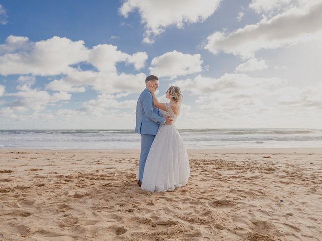 La boda de Carlos y Isabel en Mazatlán, Sinaloa 47