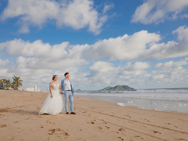 La boda de Carlos y Isabel en Mazatlán, Sinaloa 56