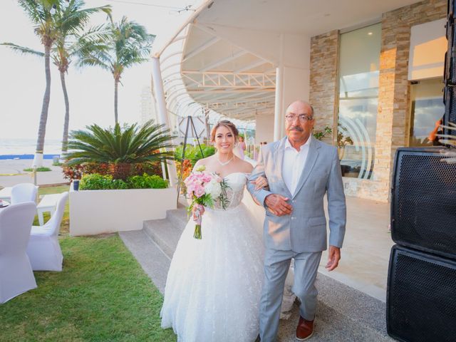 La boda de Carlos y Isabel en Mazatlán, Sinaloa 62