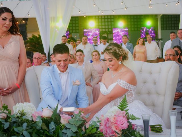 La boda de Carlos y Isabel en Mazatlán, Sinaloa 71