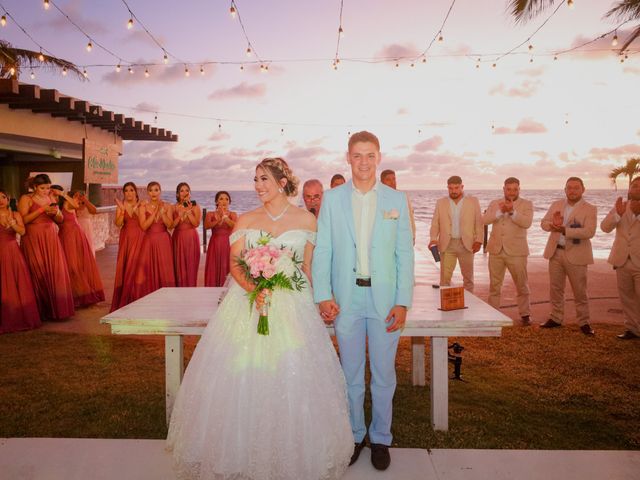 La boda de Carlos y Isabel en Mazatlán, Sinaloa 77