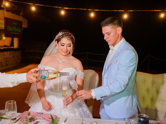 La boda de Carlos y Isabel en Mazatlán, Sinaloa 95