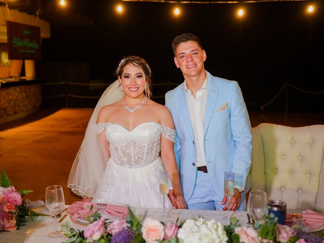 La boda de Carlos y Isabel en Mazatlán, Sinaloa 96