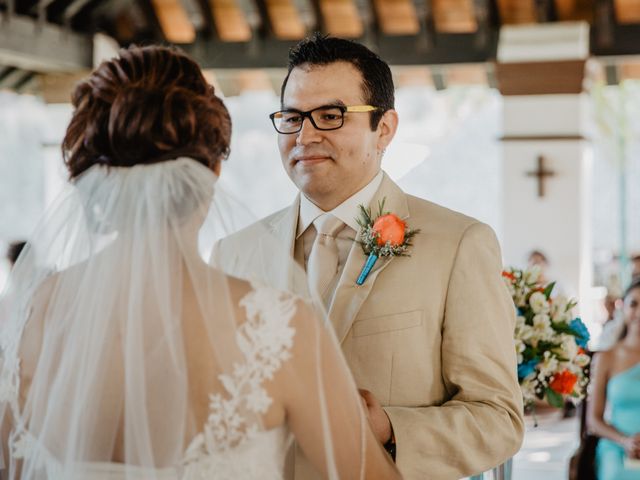 La boda de Alejandro y Elsa en Huatulco, Oaxaca 17