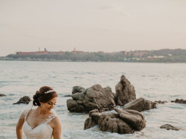 La boda de Alejandro y Elsa en Huatulco, Oaxaca 45