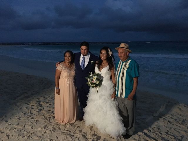 La boda de Samy  y Esthela en Cancún, Quintana Roo 9