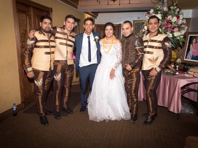 La boda de Miguel y María  en Ciudad Juárez, Chihuahua 27