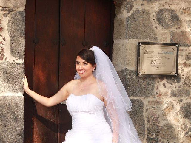 La boda de Berny y Montse en Iztapalapa, Ciudad de México 24