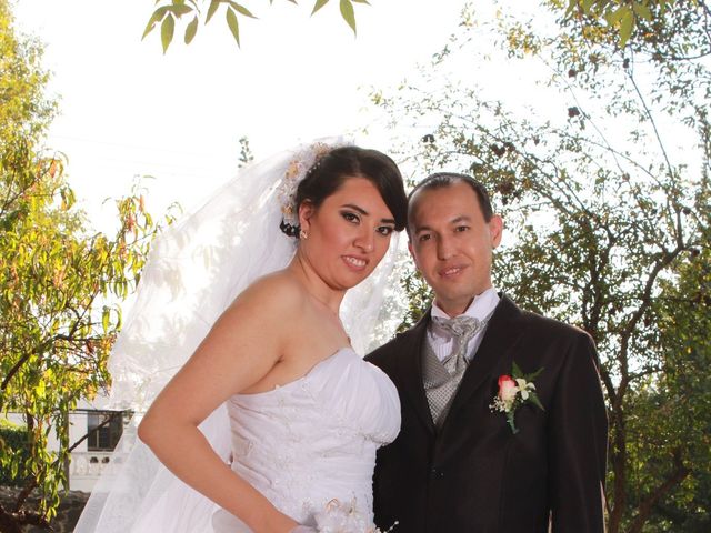 La boda de Berny y Montse en Iztapalapa, Ciudad de México 25