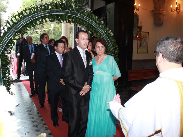 La boda de Berny y Montse en Iztapalapa, Ciudad de México 31