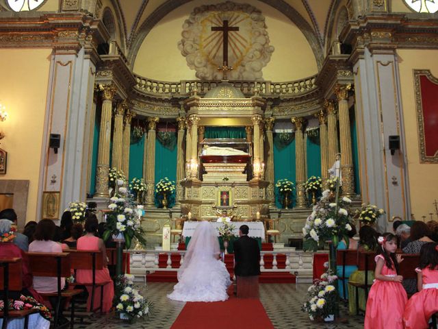 La boda de Berny y Montse en Iztapalapa, Ciudad de México 37
