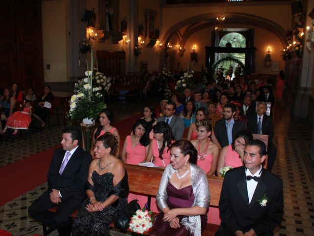 La boda de Berny y Montse en Iztapalapa, Ciudad de México 38