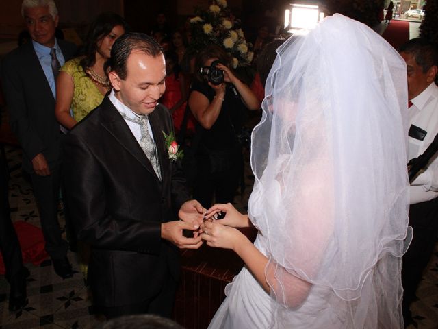 La boda de Berny y Montse en Iztapalapa, Ciudad de México 41