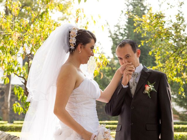 La boda de Berny y Montse en Iztapalapa, Ciudad de México 123
