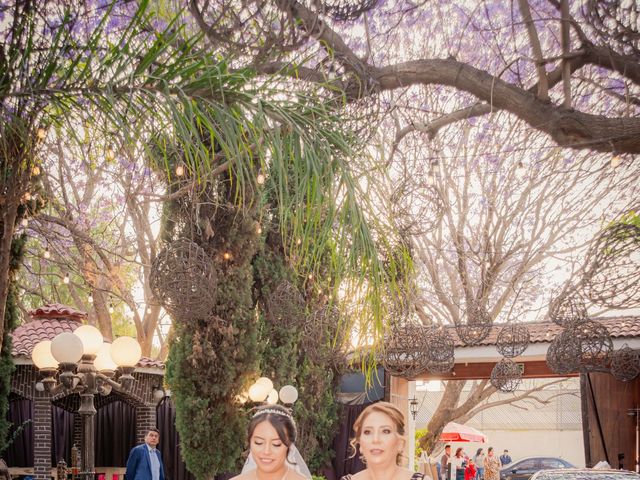 La boda de Alejandro y Alondra en Coacalco, Estado México 19