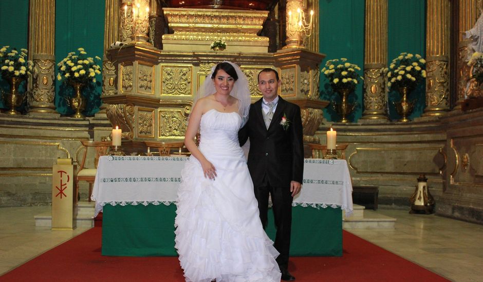 La boda de Berny y Montse en Iztapalapa, Ciudad de México