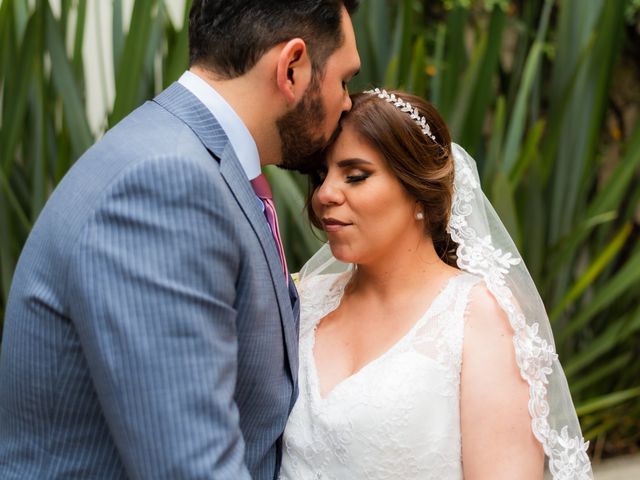 La boda de Alejandro y Cynthia en Toluca, Estado México 12