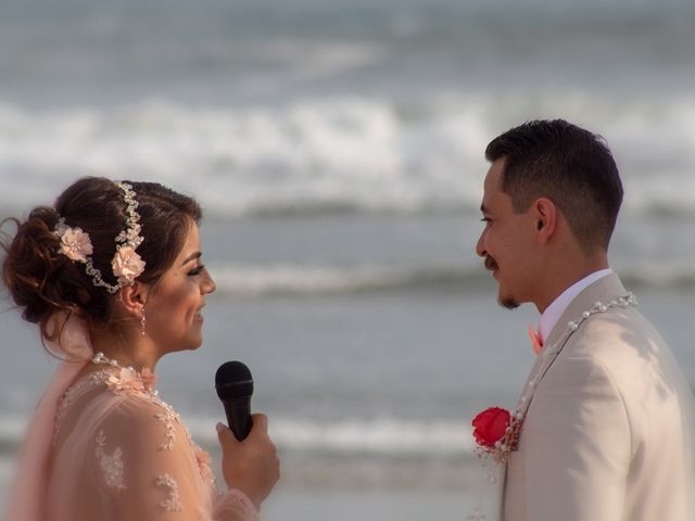 La boda de Juan Carlos y Cynthia en Manzanillo, Colima 8